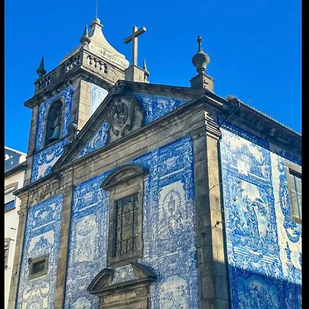 - - 4 * Oporto