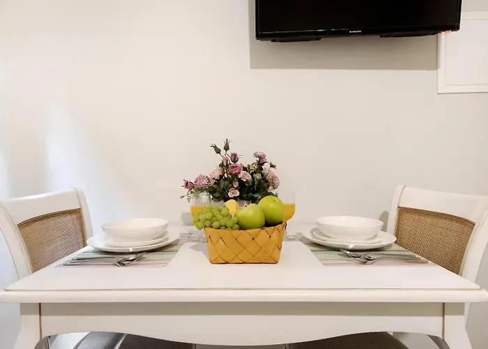 - - 4 Apartman Porto