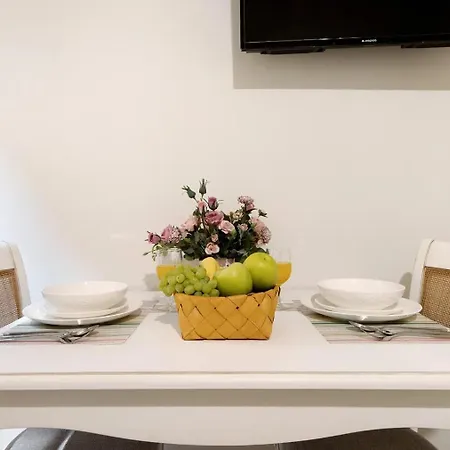 - - 4 Apartmán Porto