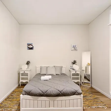 Apartamento - - 4 *
