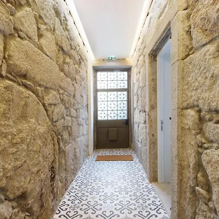Apartment - - 4 *