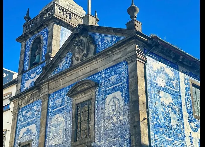 - - 4 * Porto